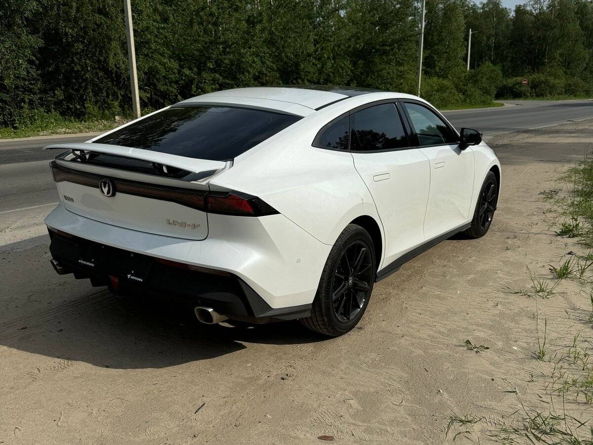 Changan UNI-V, 2023 Фото №3