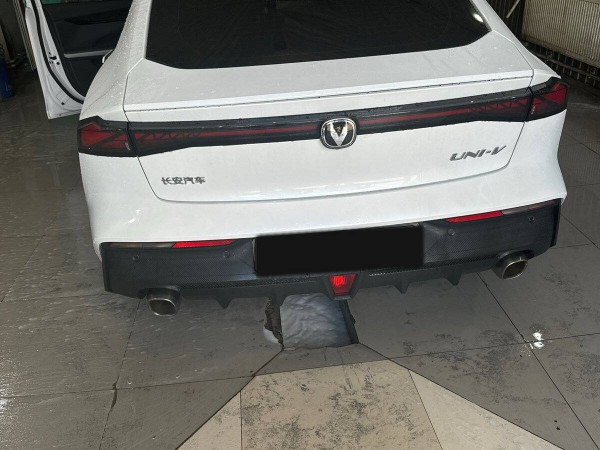 Changan UNI-V, 2023 Фото №5