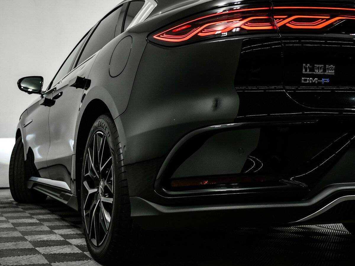 BYD Han DM-p, 2022 Фото №17