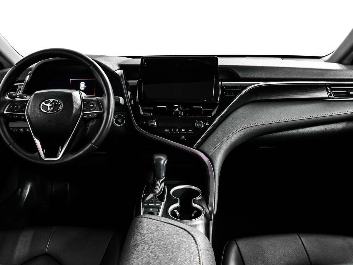 Toyota Camry, 2023 Фото №11