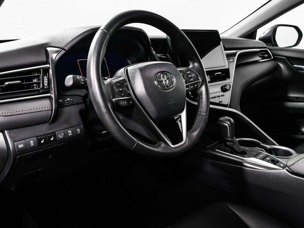 Toyota Camry, 2023 Фото №13