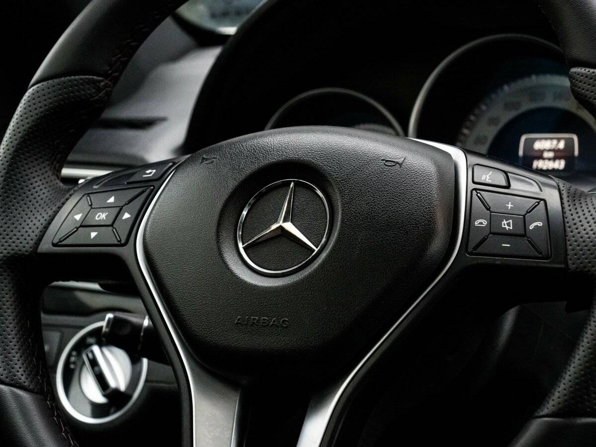 Mercedes-Benz E-Класс 200, 2013 Фото №17