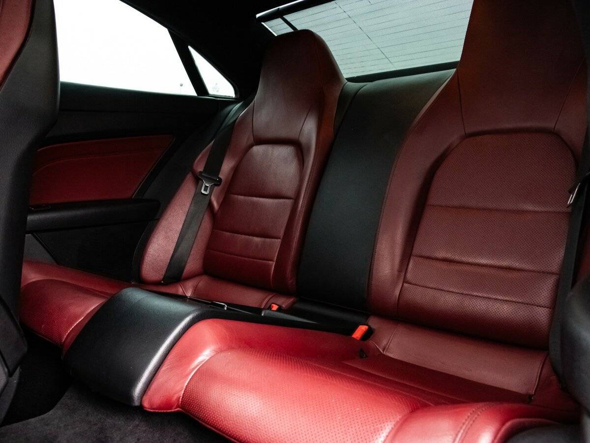 Mercedes-Benz E-Класс 200, 2013 Фото №21