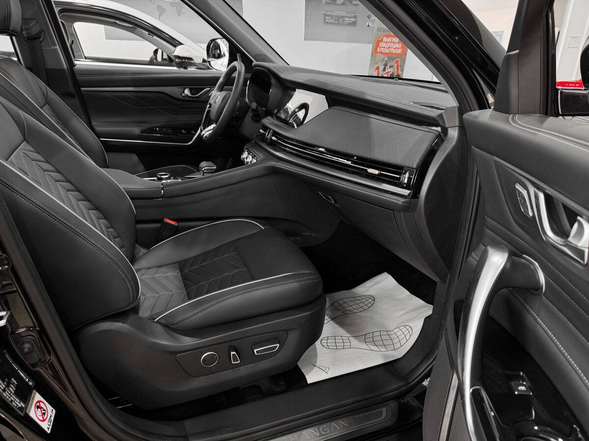 Changan CS95, 2024 Фото №9