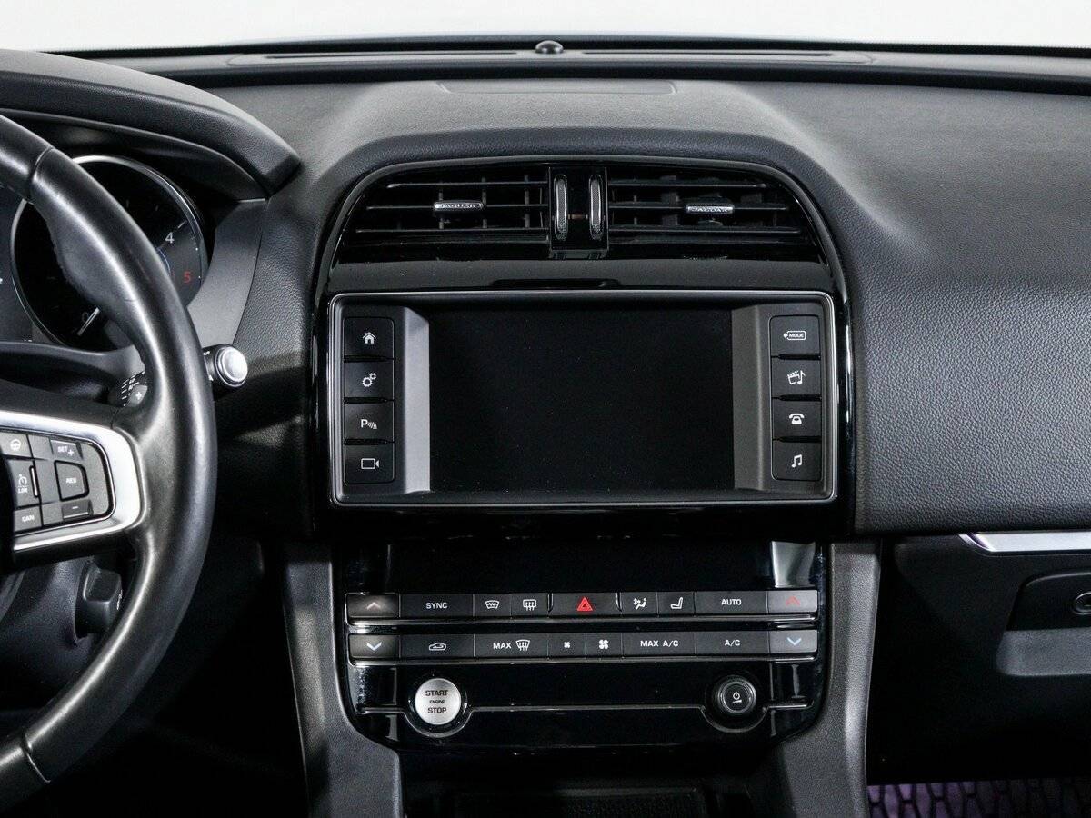 Jaguar F-Pace, 2018 Фото №10