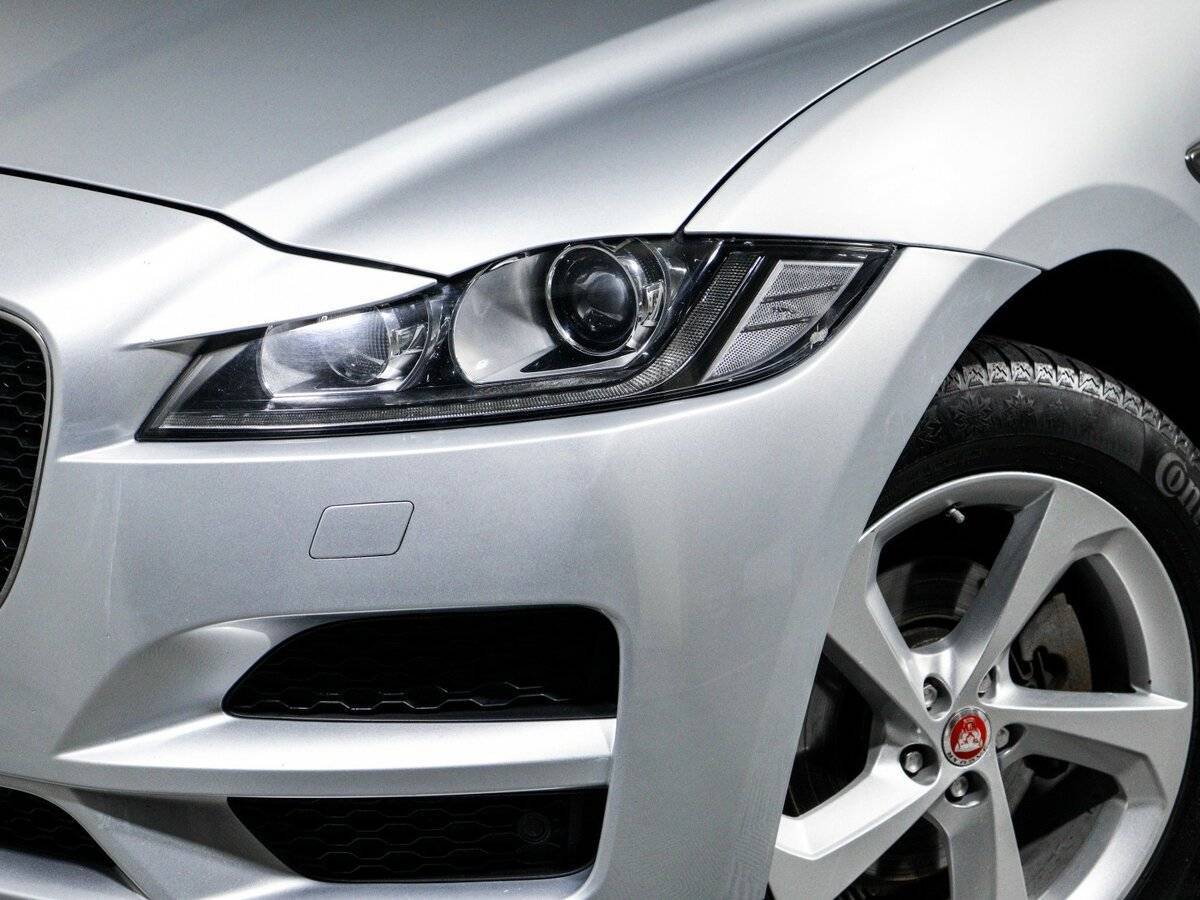 Jaguar F-Pace, 2018 Фото №13