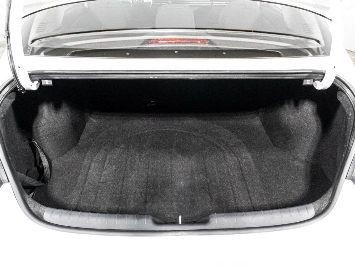 Hyundai Elantra, 2021 Фото №15