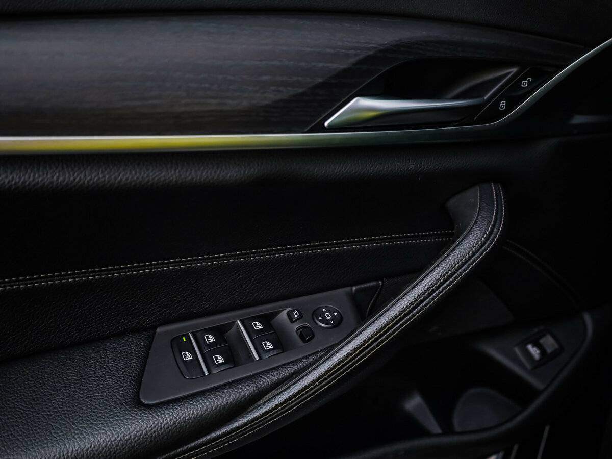 BMW 5 серии 520d xDrive, 2021 Фото №25