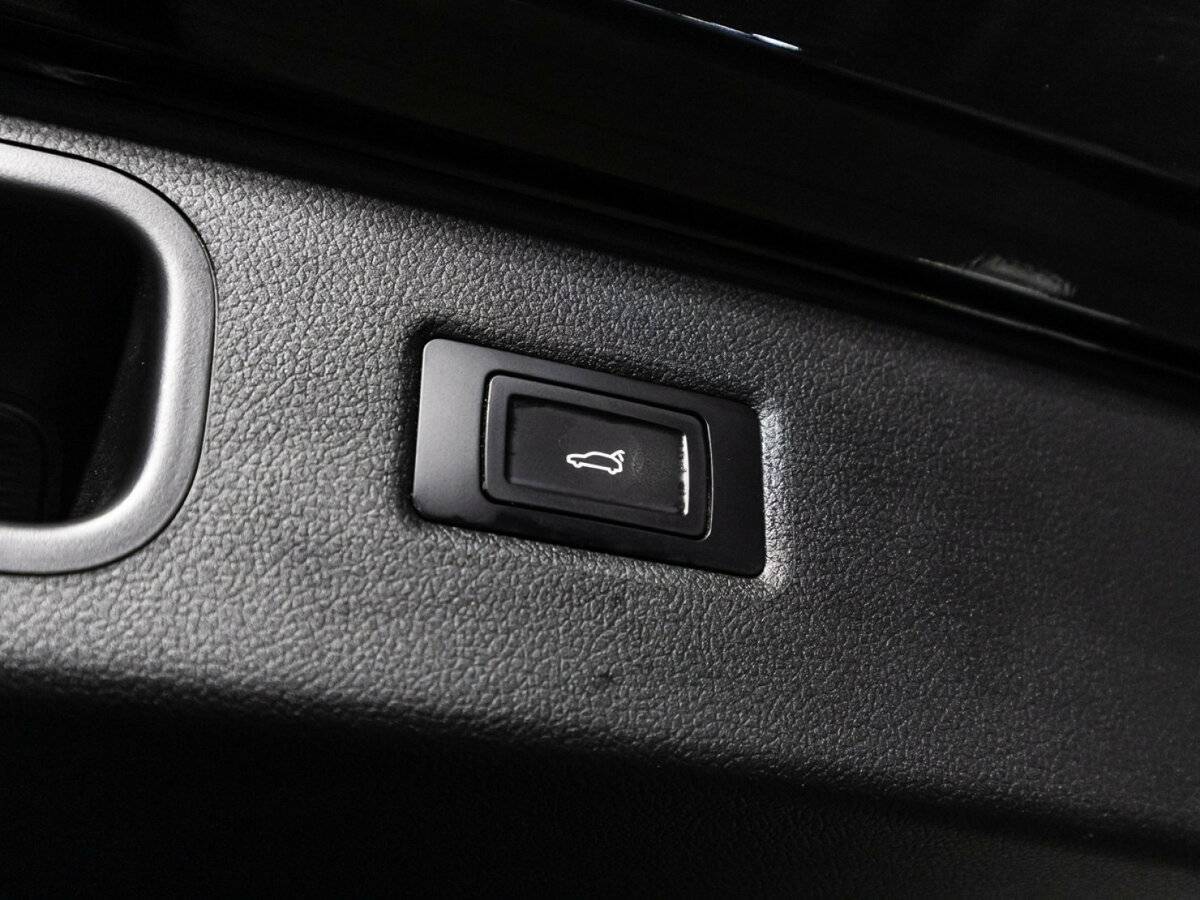 Voyah Free EVR, 2022 Фото №14