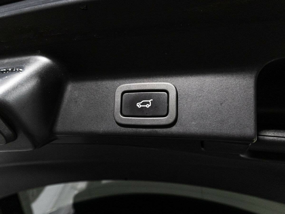 Jaguar F-Pace, 2016 Фото №16