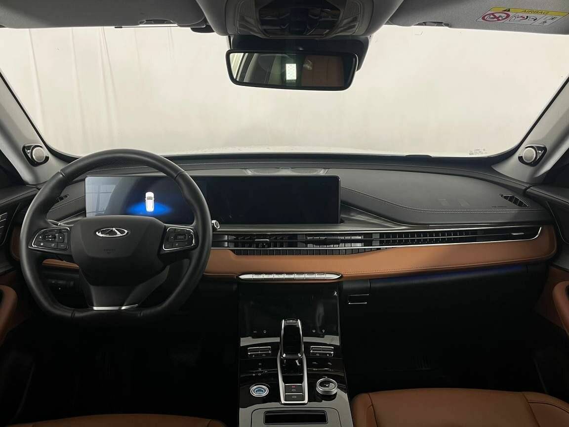 Chery Tiggo 8 Pro e+, 2023 Фото №9