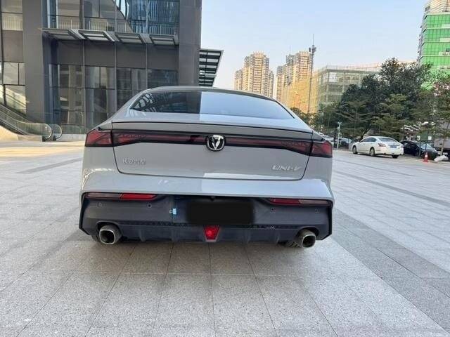 Changan UNI-V, 2022 Фото №10