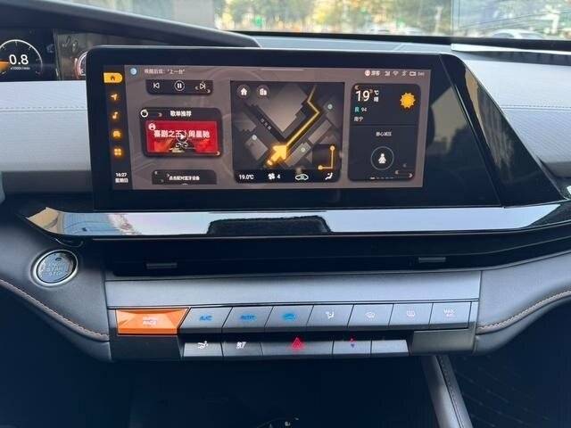 Changan UNI-V, 2022 Фото №14