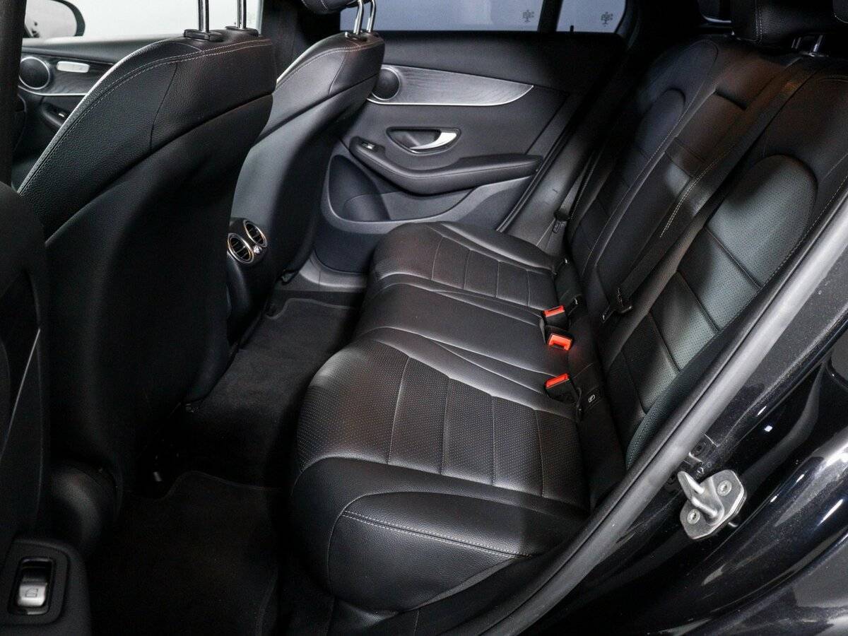 Mercedes-Benz GLC 200, 2021 - 72 900 км. | Фото №6