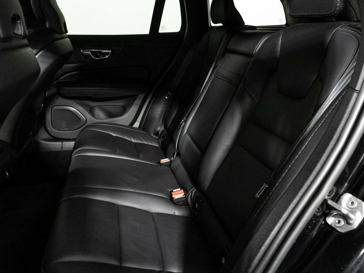 Volvo V60 Cross Country, 2019 Фото №10