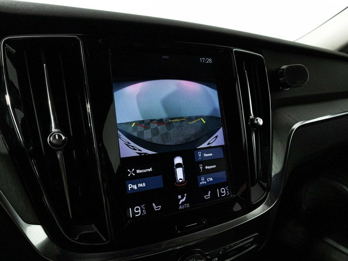 Volvo V60 Cross Country, 2019 Фото №17