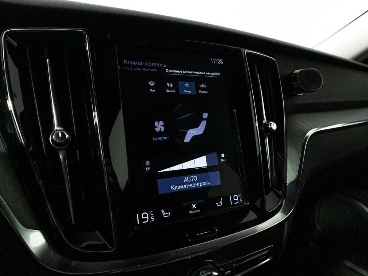 Volvo V60 Cross Country, 2019 Фото №18