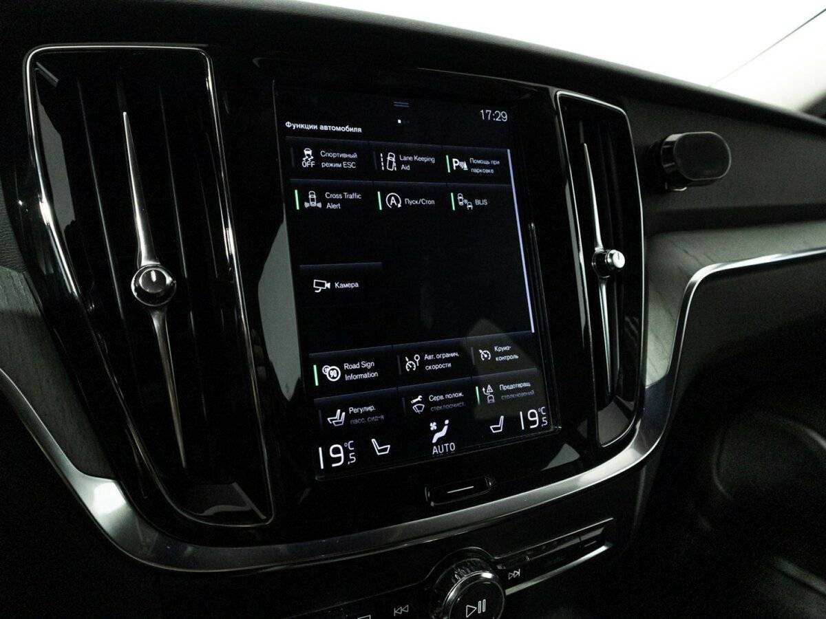 Volvo V60 Cross Country, 2019 Фото №20