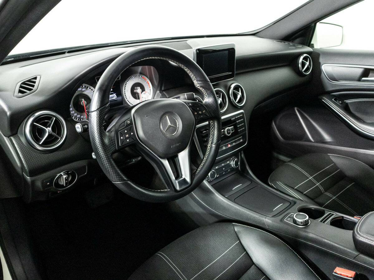Mercedes-Benz A-Класс 180, 2013 Фото №11
