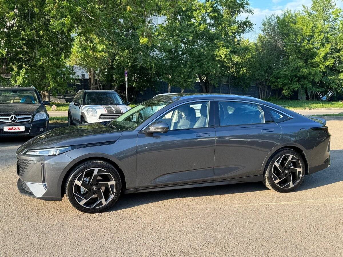 Changan Lamore, 2023 Фото №36