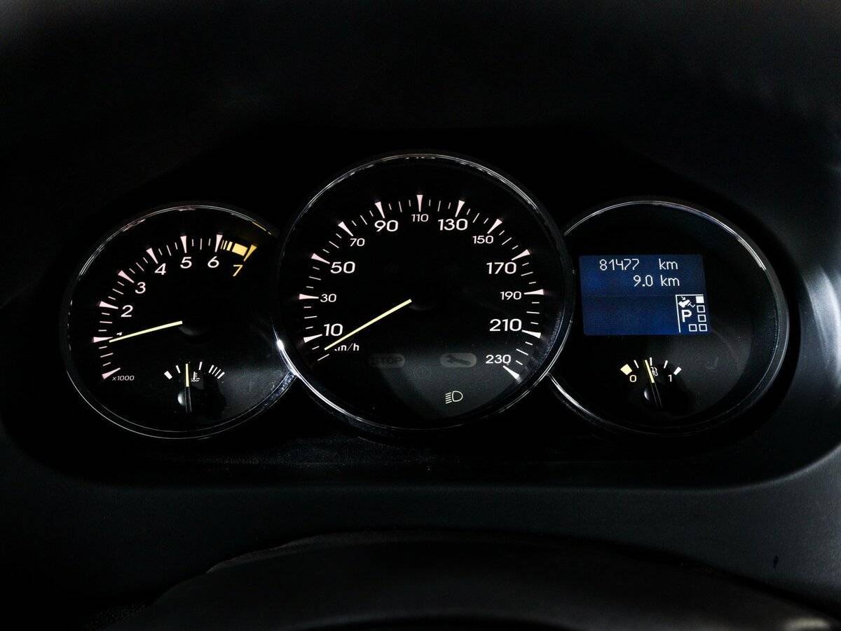 Renault Fluence, 2012 Фото №9