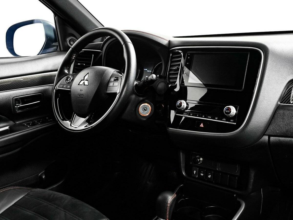 Mitsubishi Outlander, 2020 - 100 600 км. | Фото №8