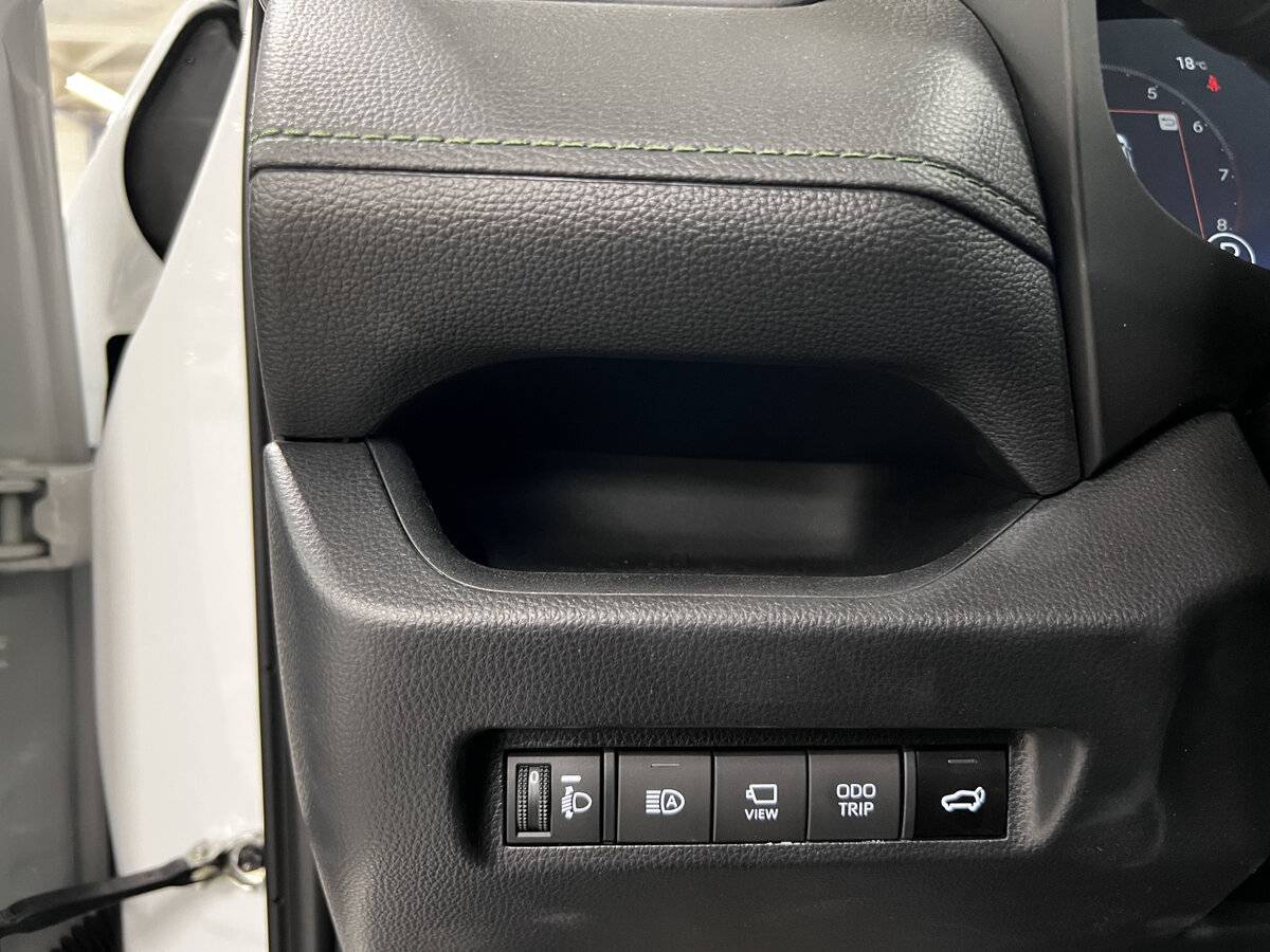 Toyota RAV4, 2024 Фото №19