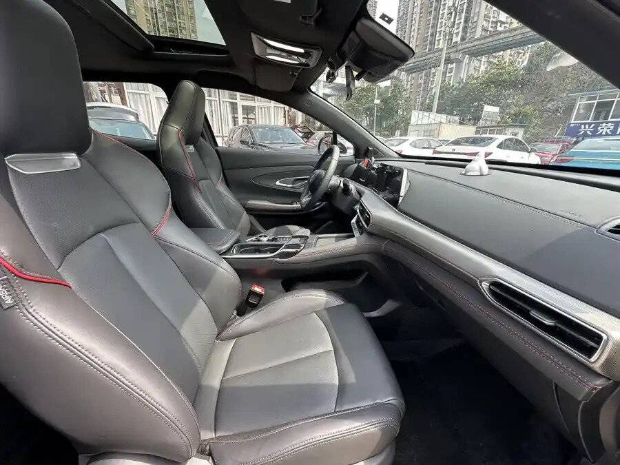 Changan UNI-T, 2022 Фото №9