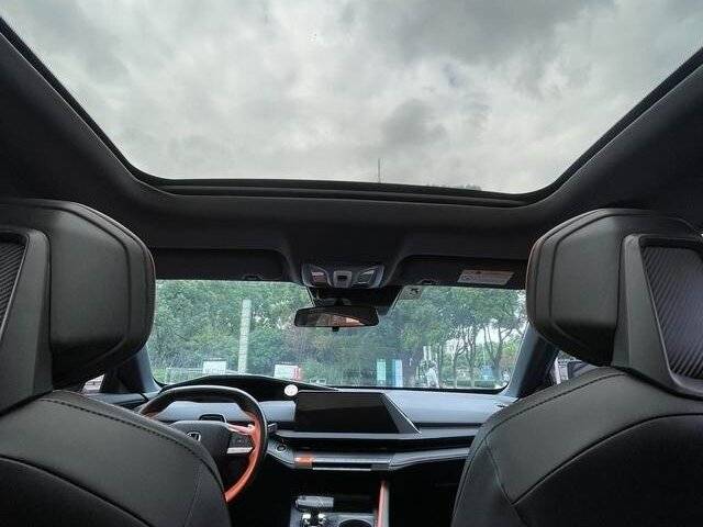 Changan UNI-V, 2022 Фото №16