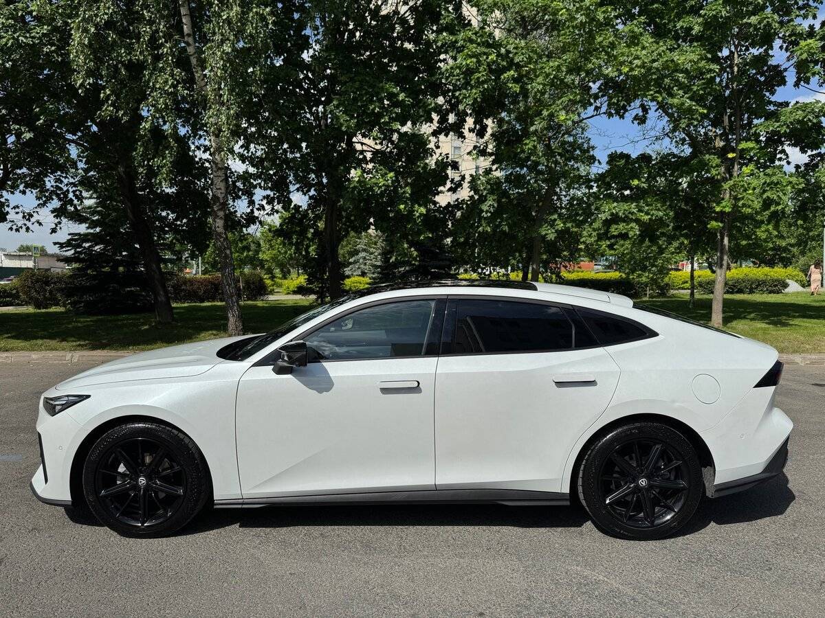 Changan UNI-V, 2024 Фото №9