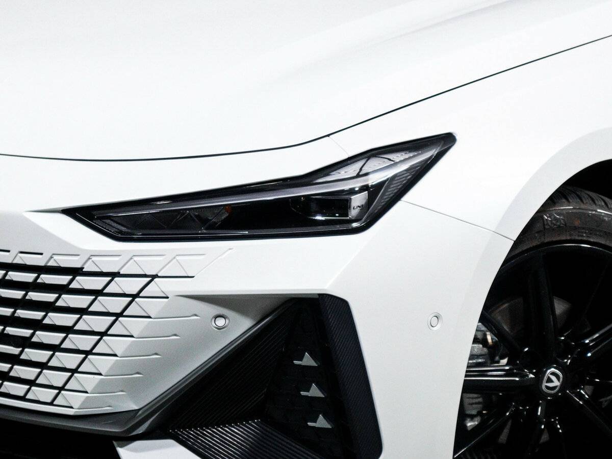 Changan UNI-V, 2023 Фото №16