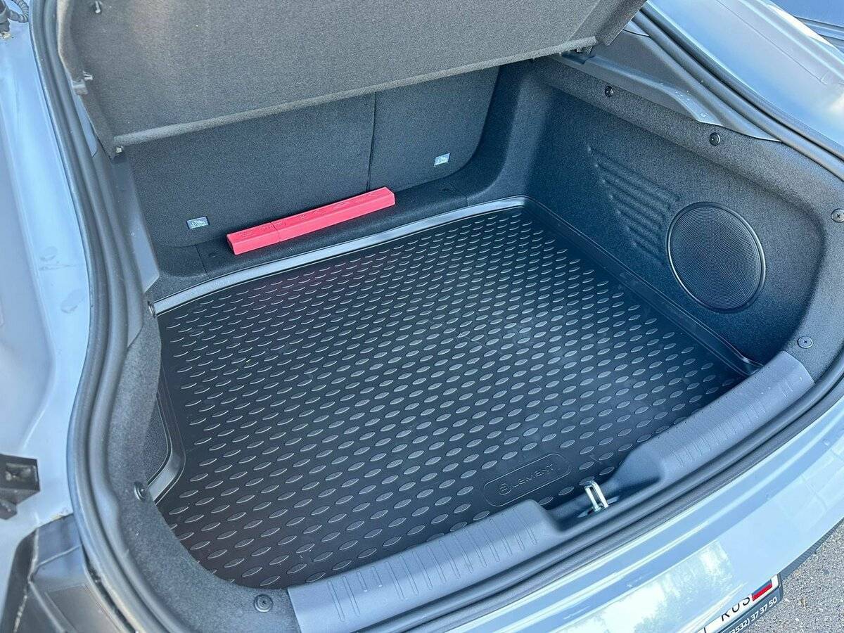 Changan UNI-V, 2024 Фото №10