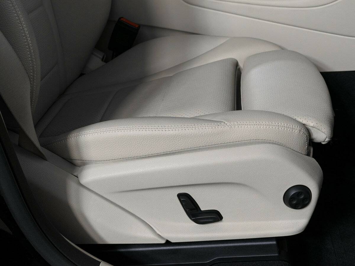 Mercedes-Benz GLC 200, 2021 Фото №20