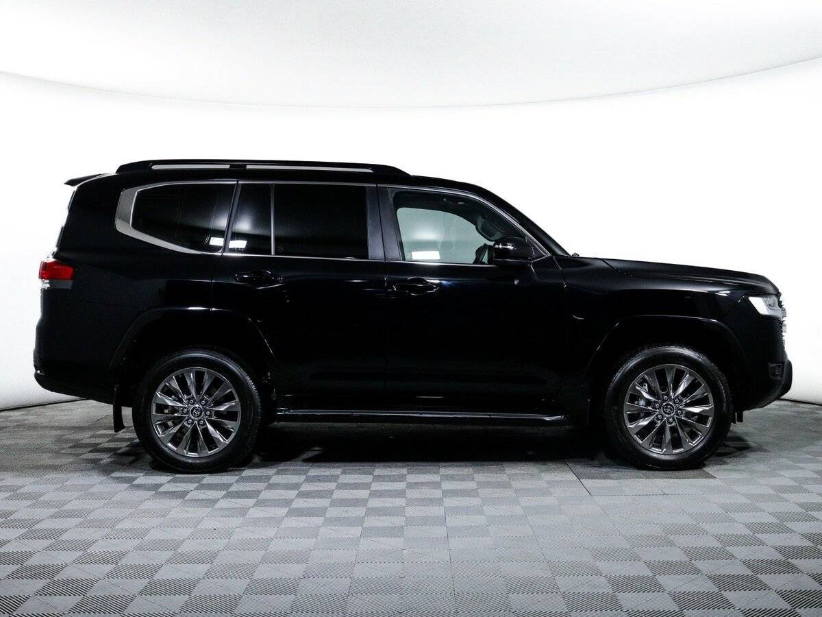 Toyota Land Cruiser, 2022 - 4 881 км. | Фото №4