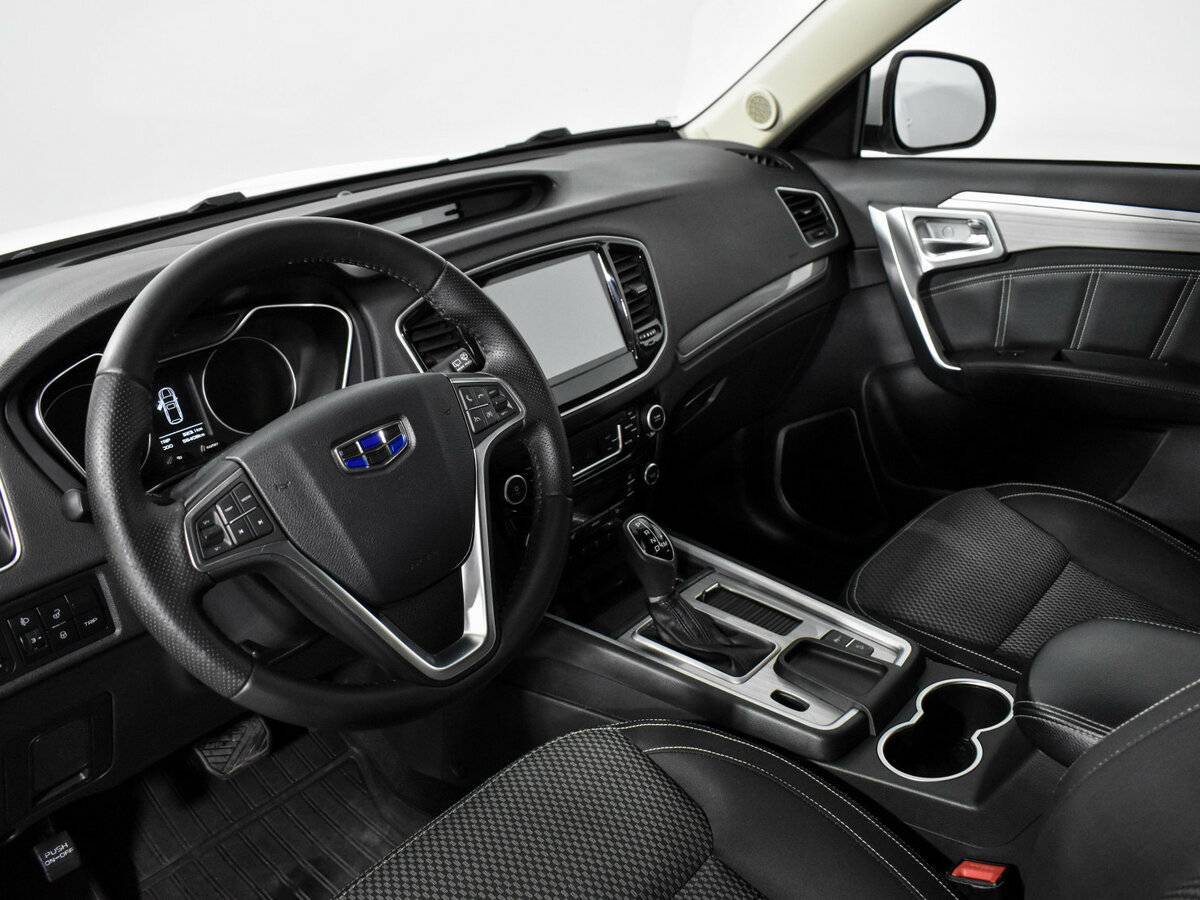 Geely Emgrand X7, 2018 Фото №7