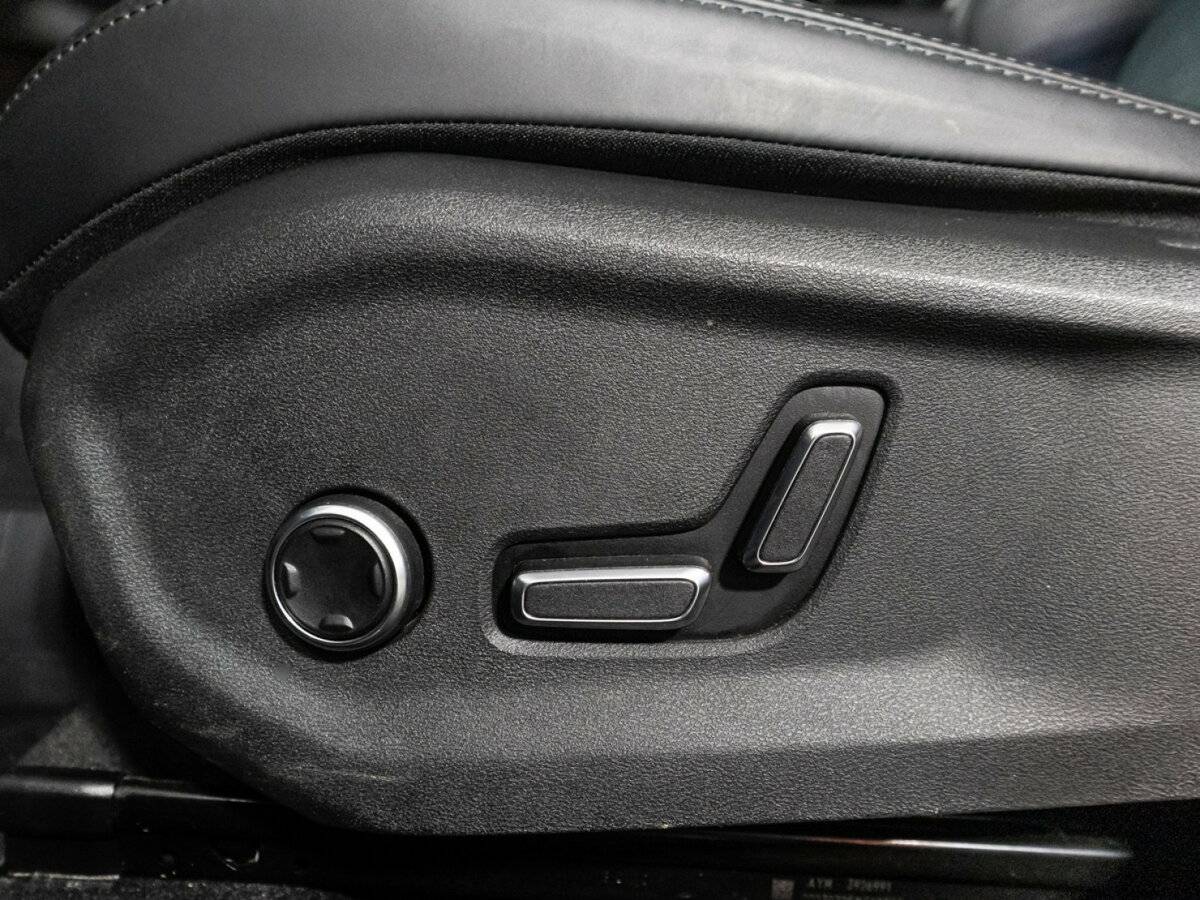 Geely Monjaro, 2023 Фото №18