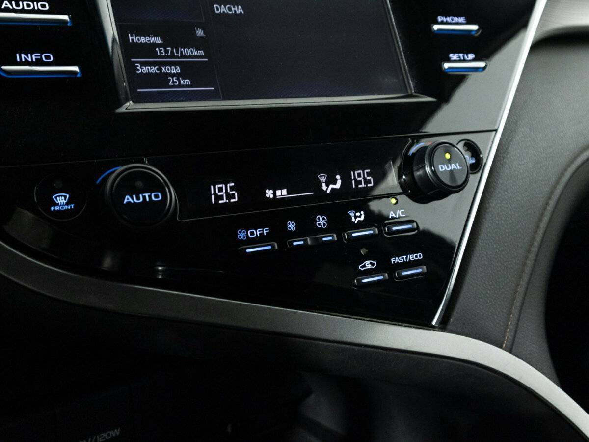 Toyota Camry, 2018 Фото №17