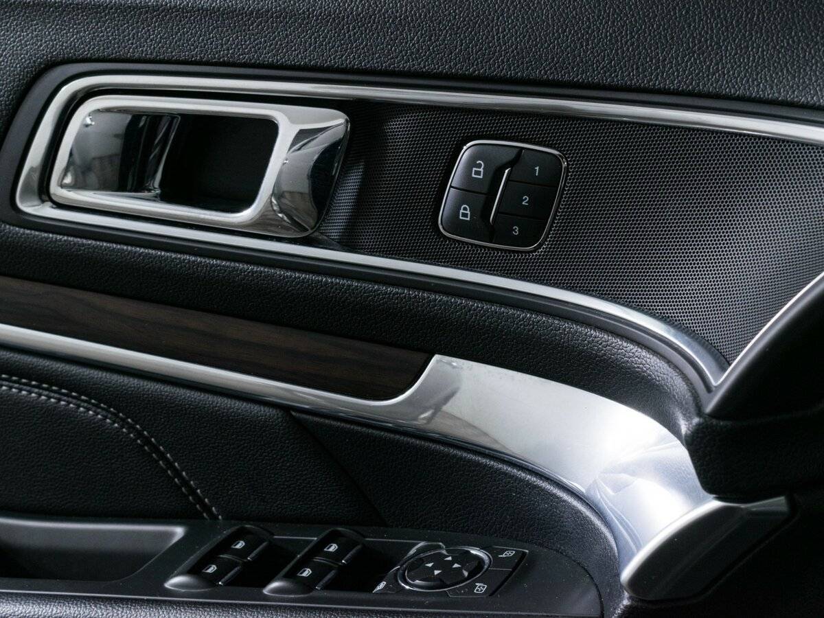 Ford Explorer, 2019 Фото №20