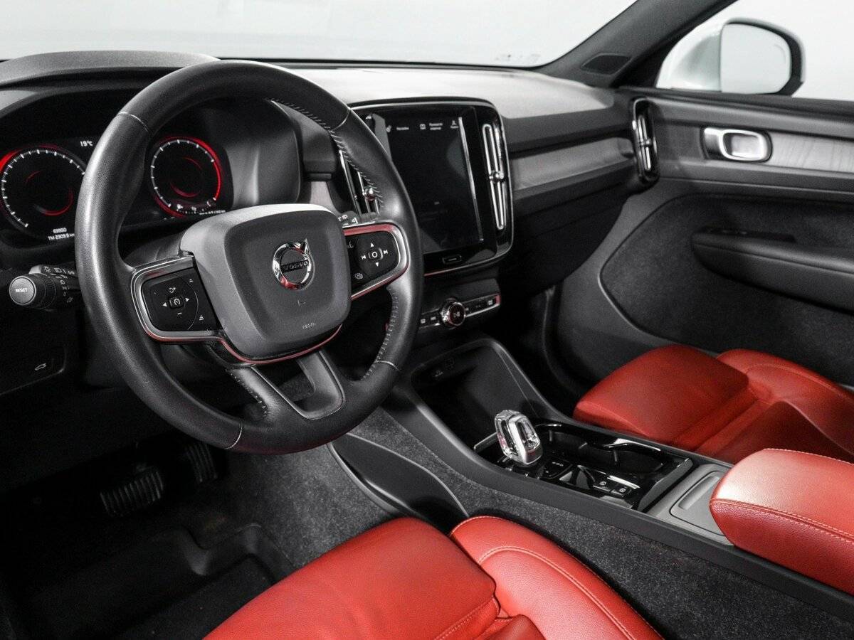 Volvo XC40, 2020 Фото №9