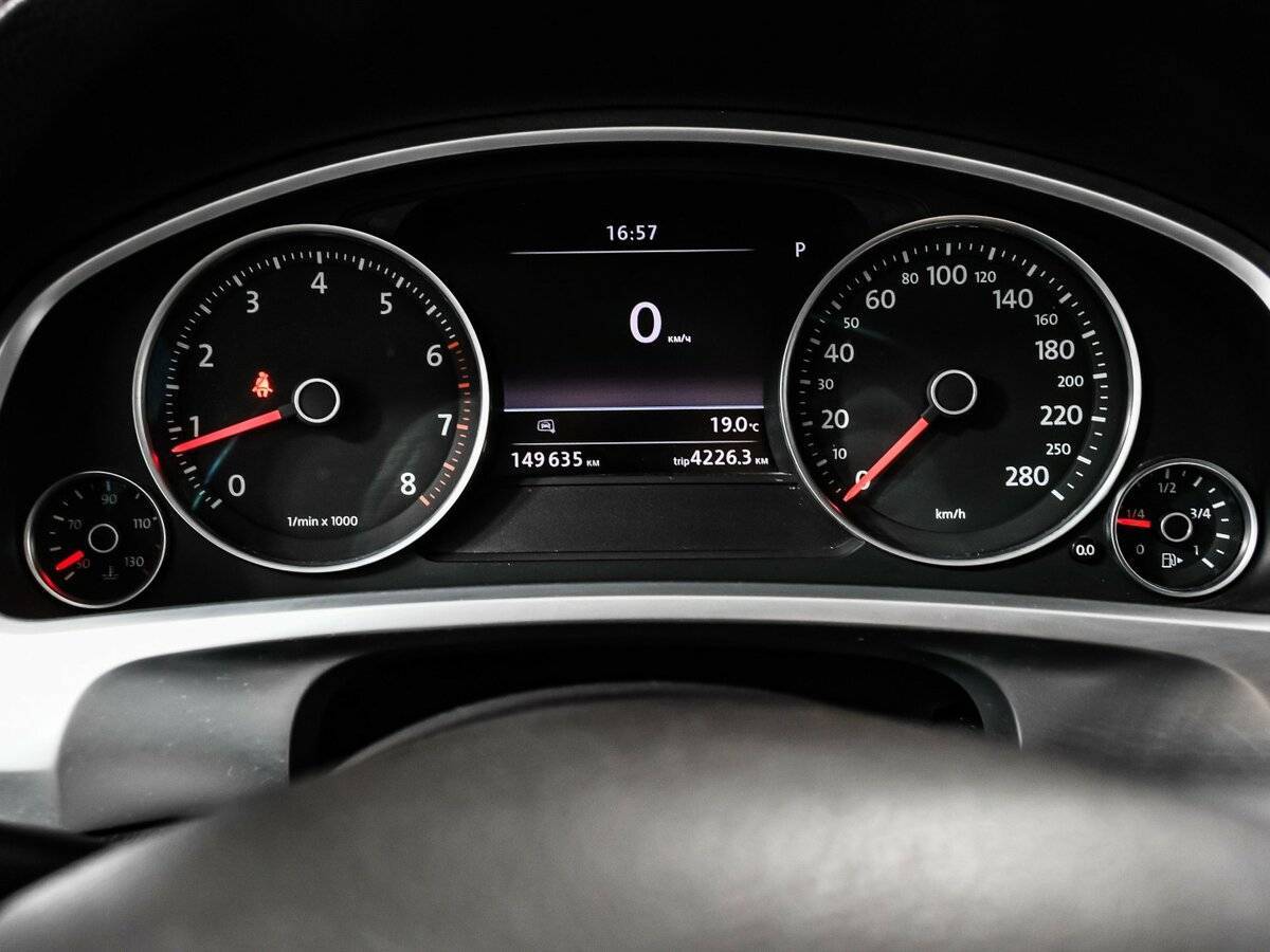 Volkswagen Touareg, 2015 Фото №10