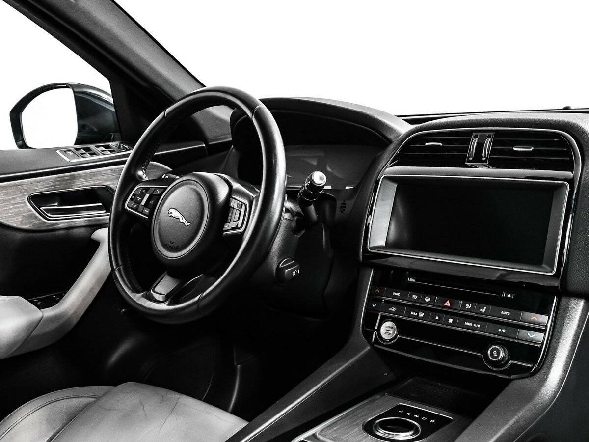 Jaguar F-Pace, 2016 Фото №9