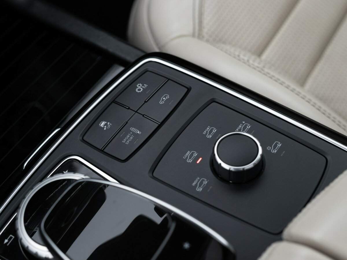 Mercedes-Benz GLE AMG 63 AMG S, 2016 Фото №36