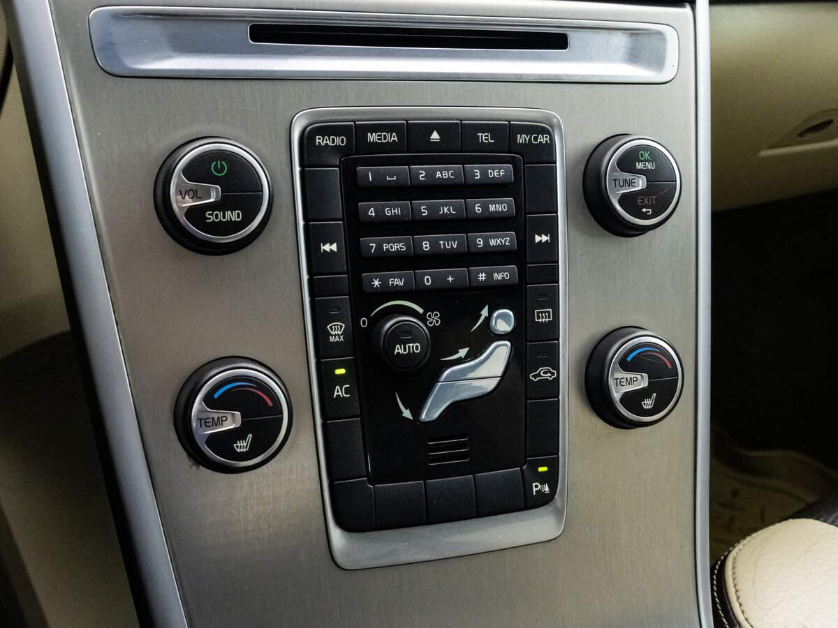 Volvo XC60, 2011 Фото №12