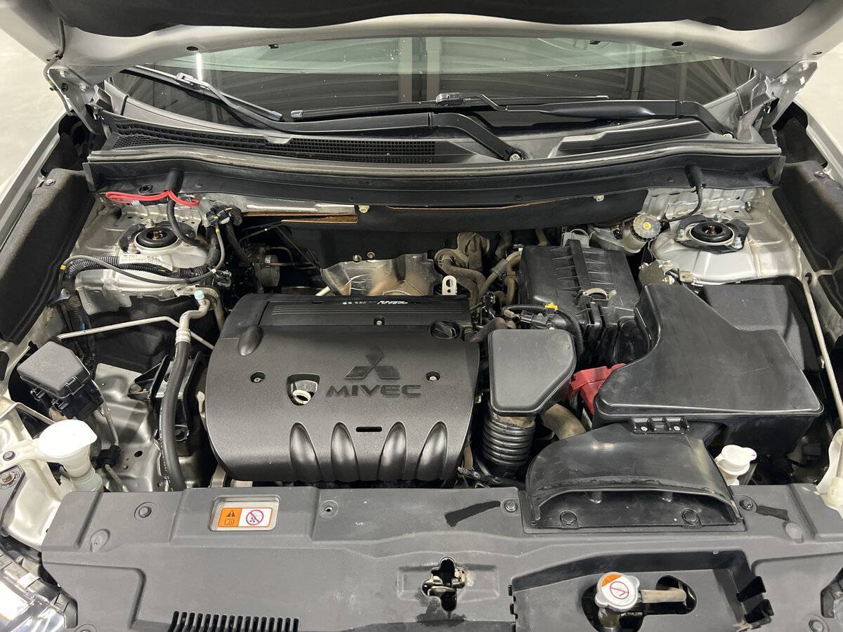 Mitsubishi Outlander, 2017 Фото №9