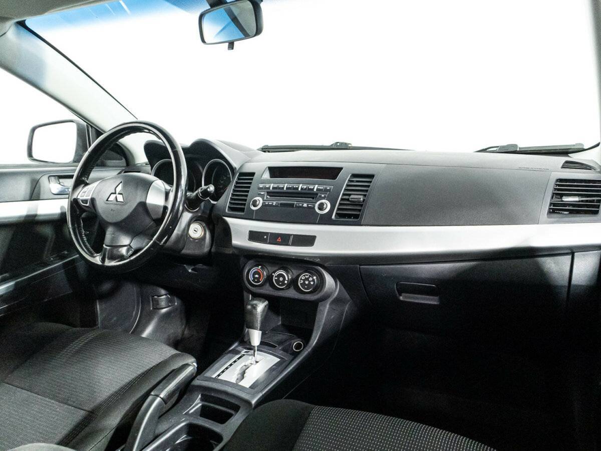 Mitsubishi Lancer, 2010 Фото №9