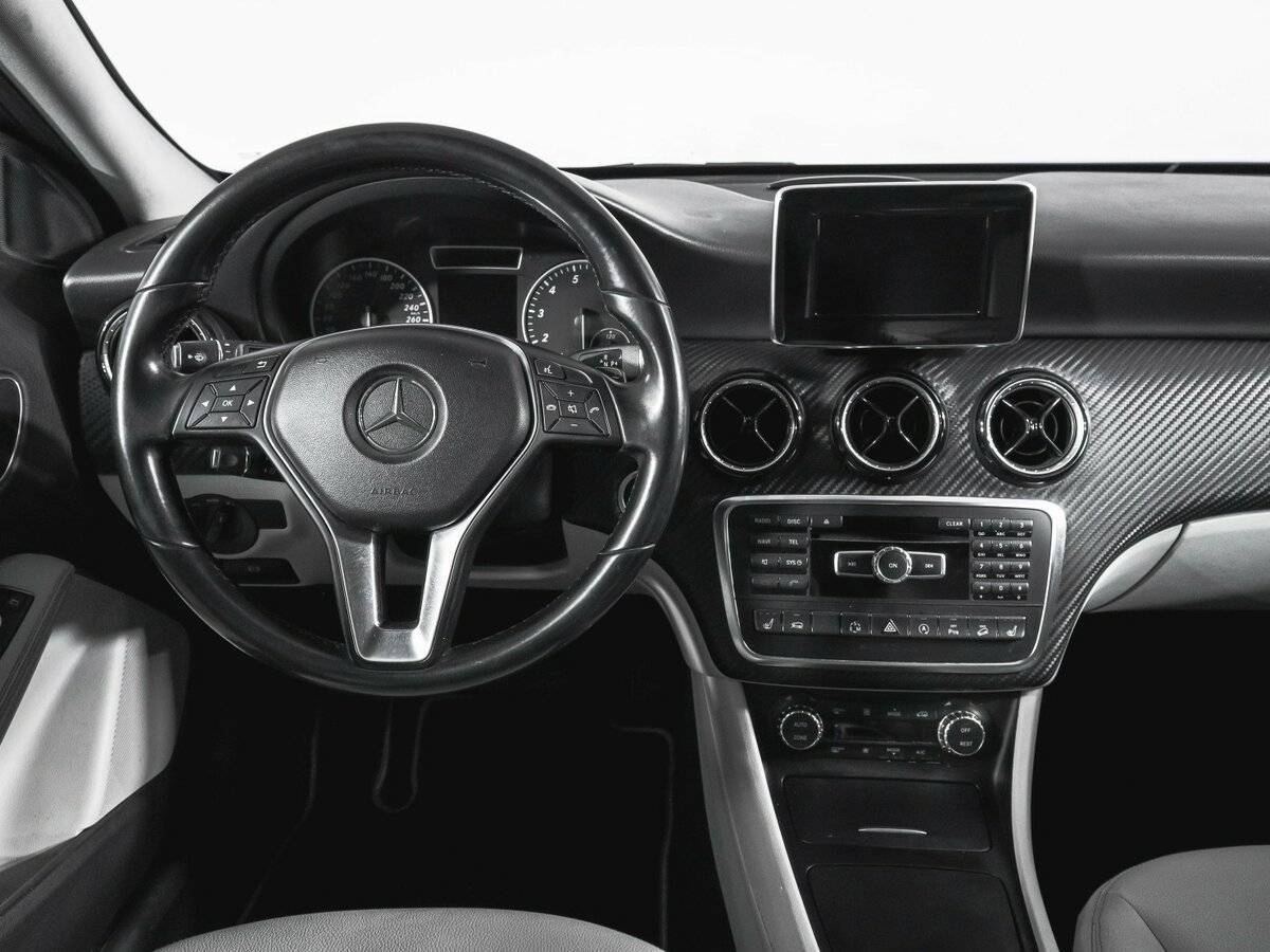 Mercedes-Benz GLA 250, 2015 Фото №9