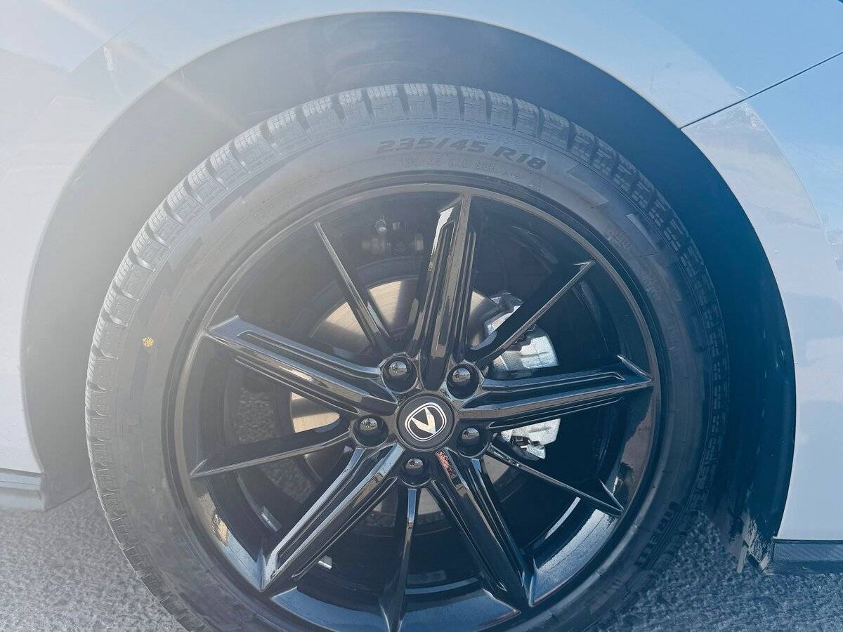 Changan UNI-V, 2023 Фото №9