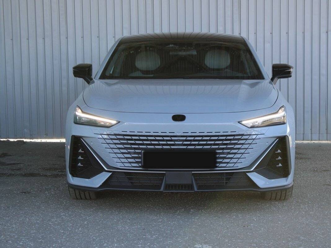 Changan UNI-V, 2023 - 4 120 км. | Фото №2