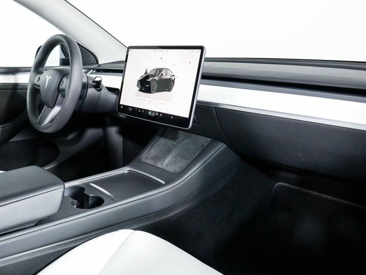 Tesla Model Y Long Range, 2022 Фото №9