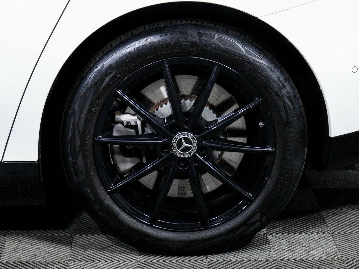 Mercedes-Benz EQE 350, 2022 Фото №15